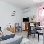 Διαμέρισμα Nena-1 By Interhome Nova Vas (Porec)