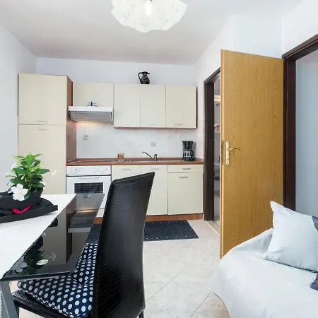 아파트 Nena-1 By Interhome