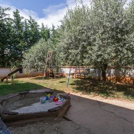 Apartman Nena - Prc425 By Interhome *