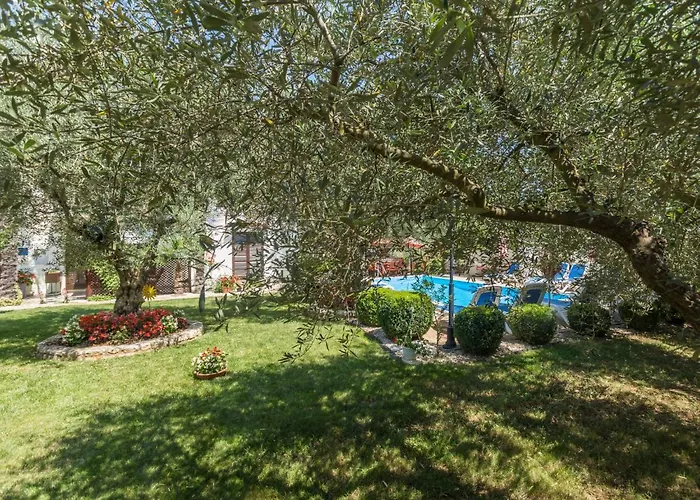 Nena-1 By Interhome Apartmán